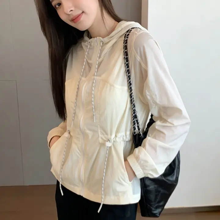 極上の柔らかさ！UPF50+双方向ストレッチフード付き紫外線対策肌着【通気性・女性用】