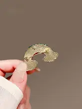高級水晶製 レインボークラウドブローチ【可愛いデザイン・ファッションアクセサリー】