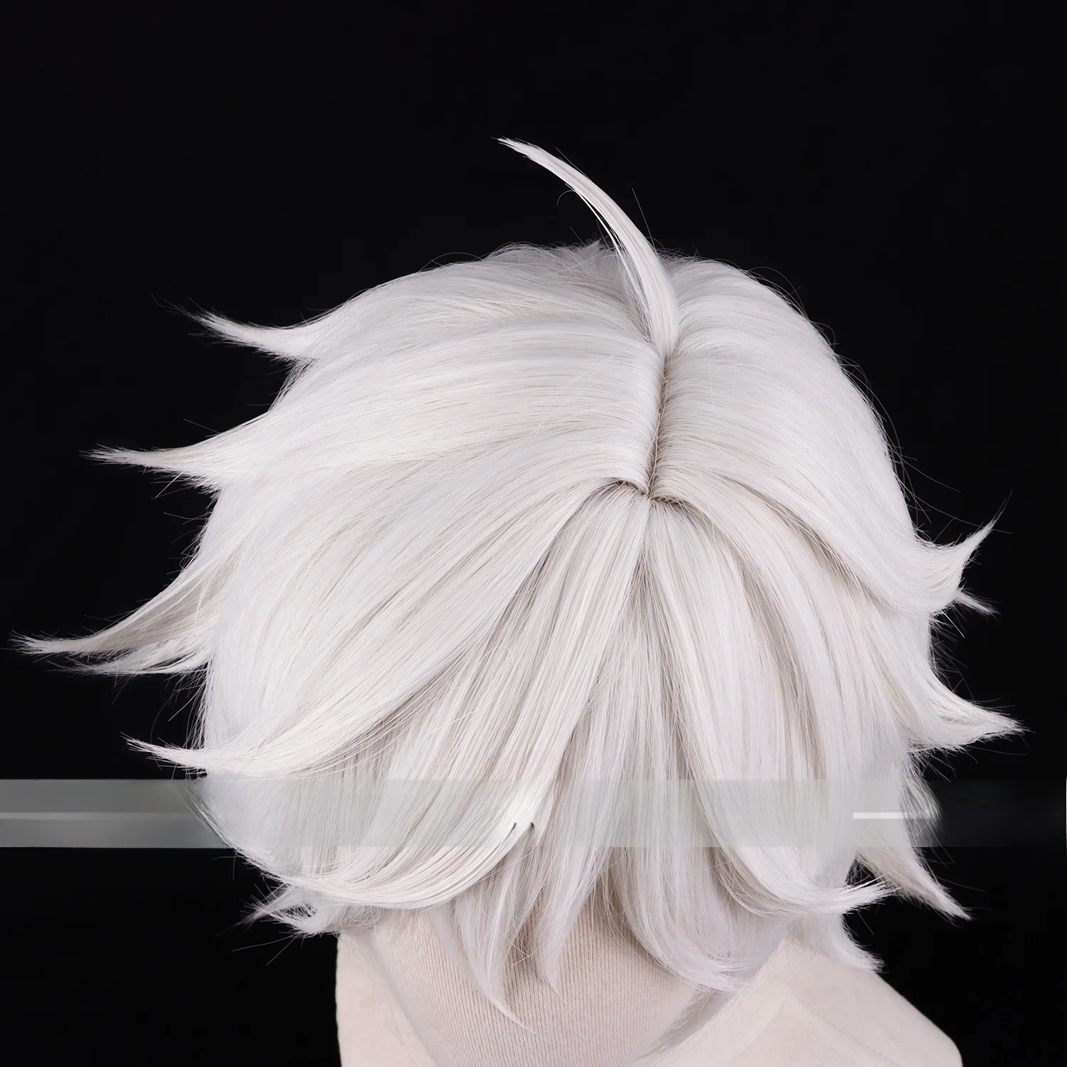 ヘア ウルフとヘア ビューロンカールで迷うなら、今こ  そ選ぶべきコスプレウィッグとは？