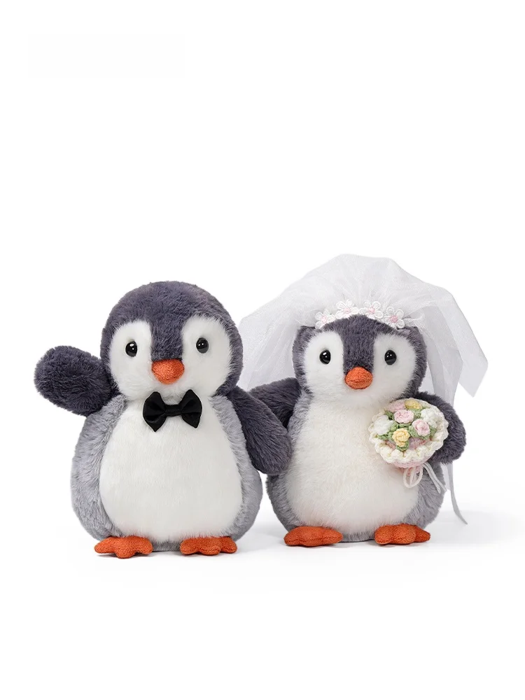 ぬいぐるみ人気女の子にぴったり？新郎新婦クマとペンギンのセットがなぜ注目されているのか