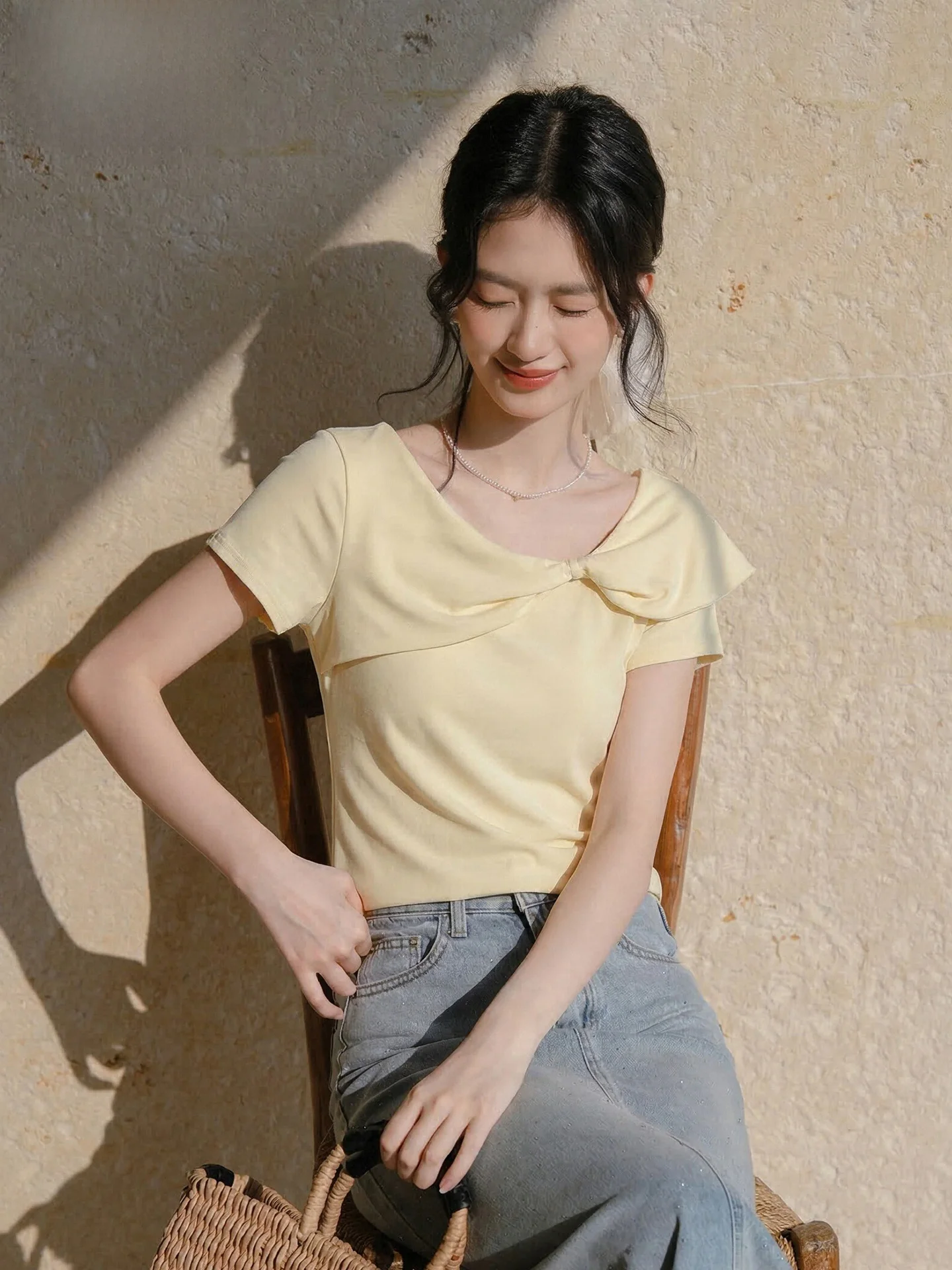 「moussy トップス」と「ドローストリング トップス」を比べて、本当におすすめなのはどれ？