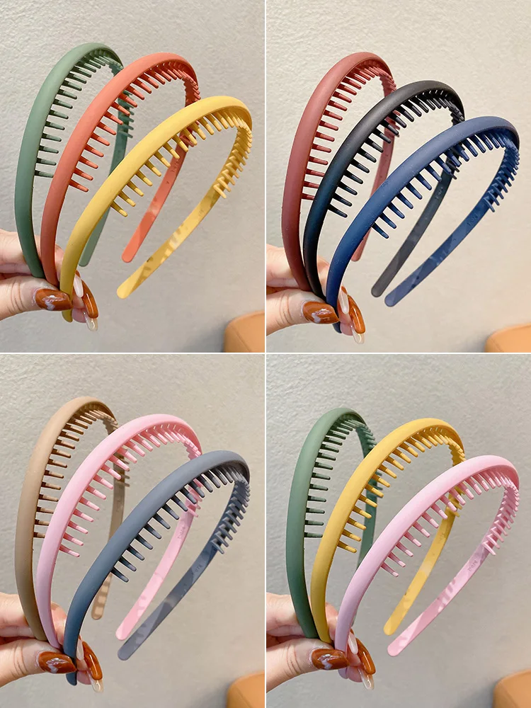 前髪斜め分けに 合うヘアバンドは？高級感と防滑性が融合した1品が今注目