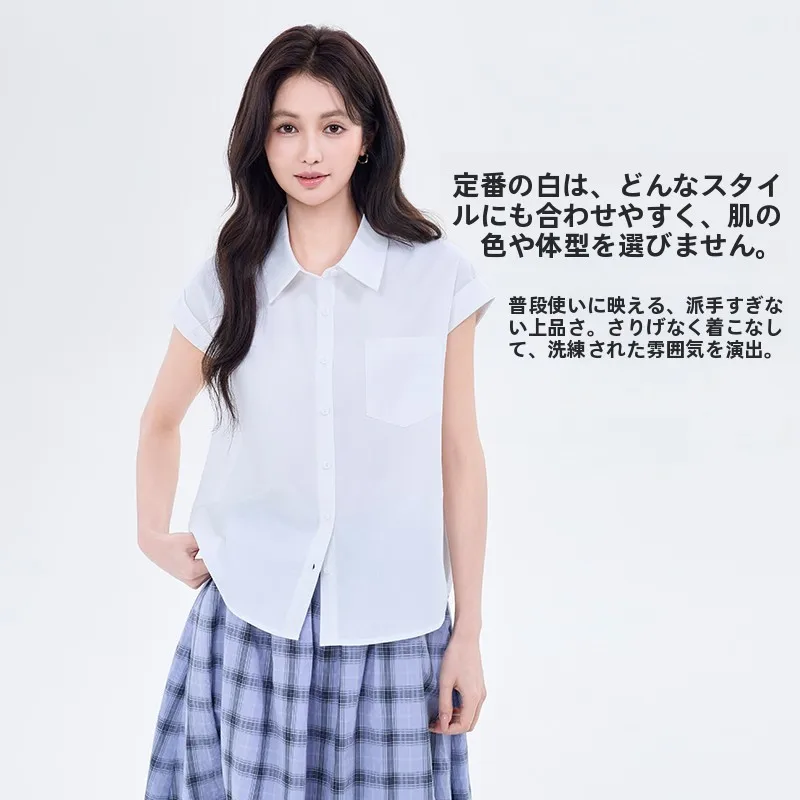 オフィスカジュアルに合うノースリーブシャツは、本当にシンプルが勝る？