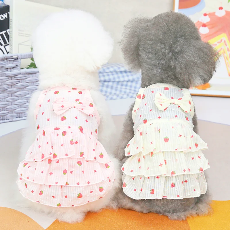かわいいペット用ドレス：夏用薄手通気性のストロベリーケーキデザインがおすすめ