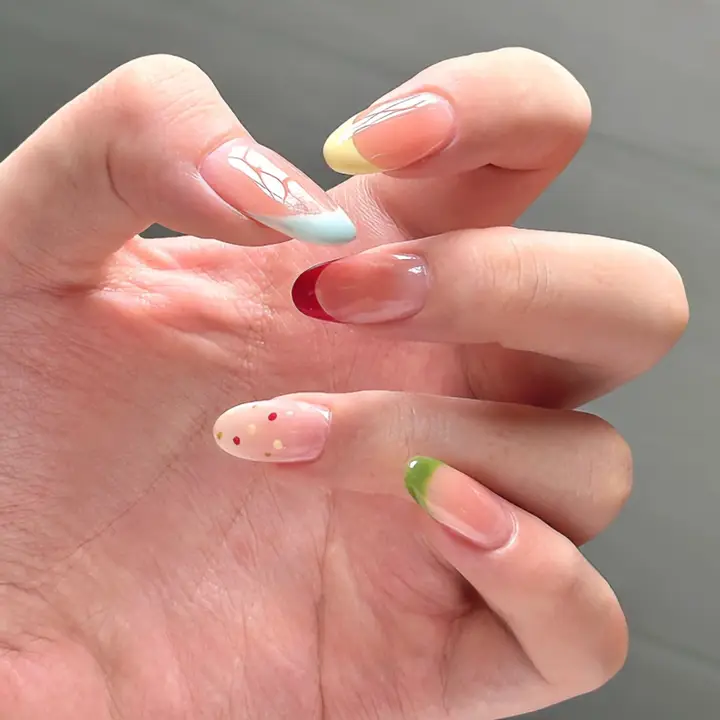 プレスネイル フレンチネイル ぼかし 手描き チークネイル パステルカラー キュート 付け爪