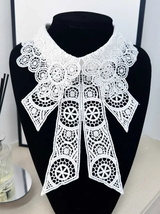 刺繍レースのシャツ風 この装飾襟【蝶結び・秋冬・ニットとの相性抜群】