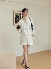 HeyDress リネンセットアップ【春夏用・高級感あるジャケット・Vネックベスト・ハイウエストショートパンツ】