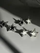 不対称星型ジルコニアピアス【高級感・気品】