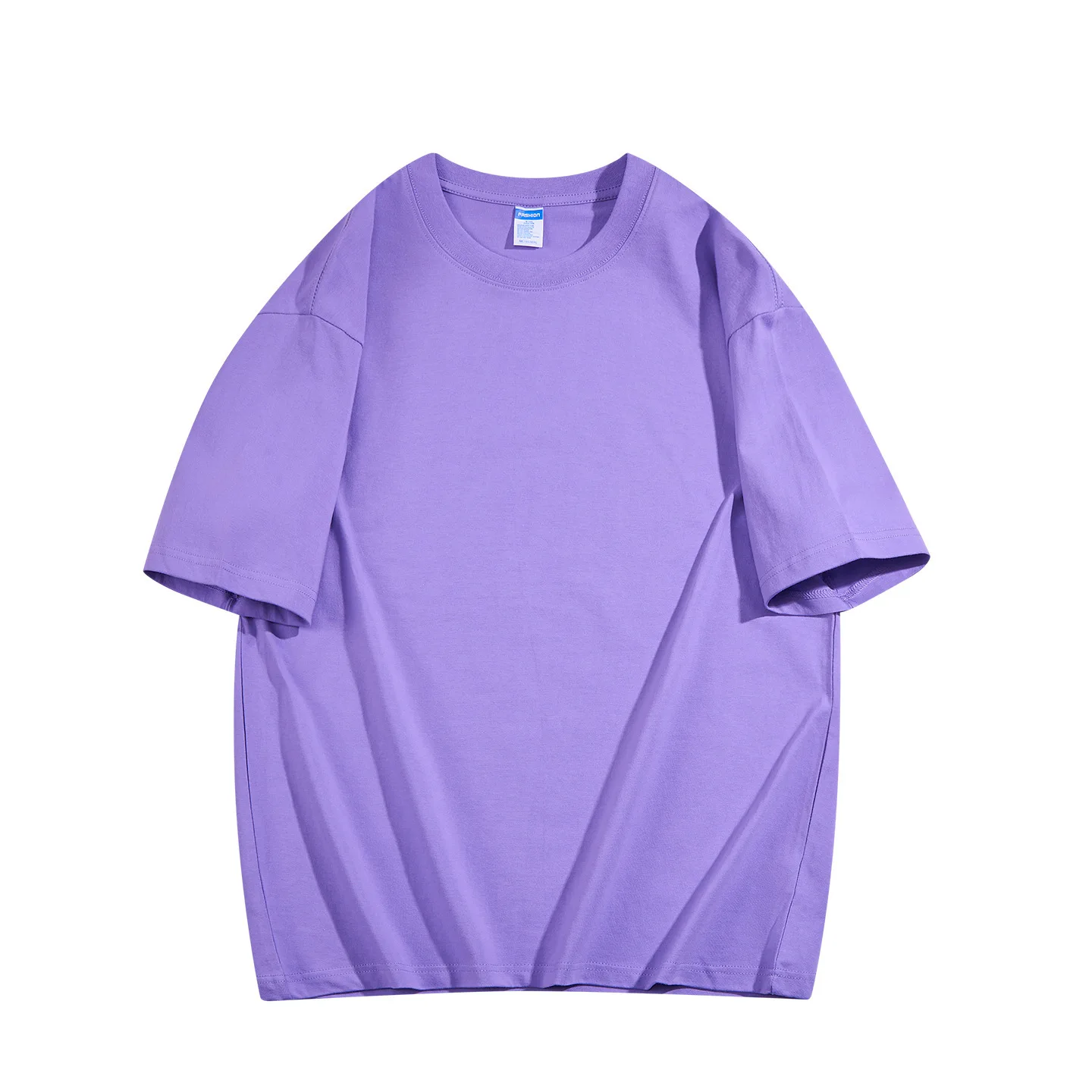 オフィスカジュアルのTシャツはどう選ぶ？通勤に合う綿100%の半袖Tシャツが今、注目されている理由