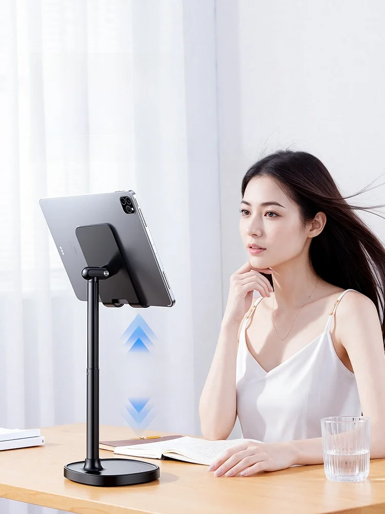 iPad三脚ホルダーの実用性を検証：アルミ合金製昇降式スタンドの性能と対応範囲