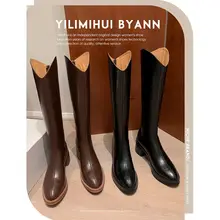 グレーのラウンドトゥブロックヒールVカットウェスタンブーツ【スリムフィット・ロングブーツ】