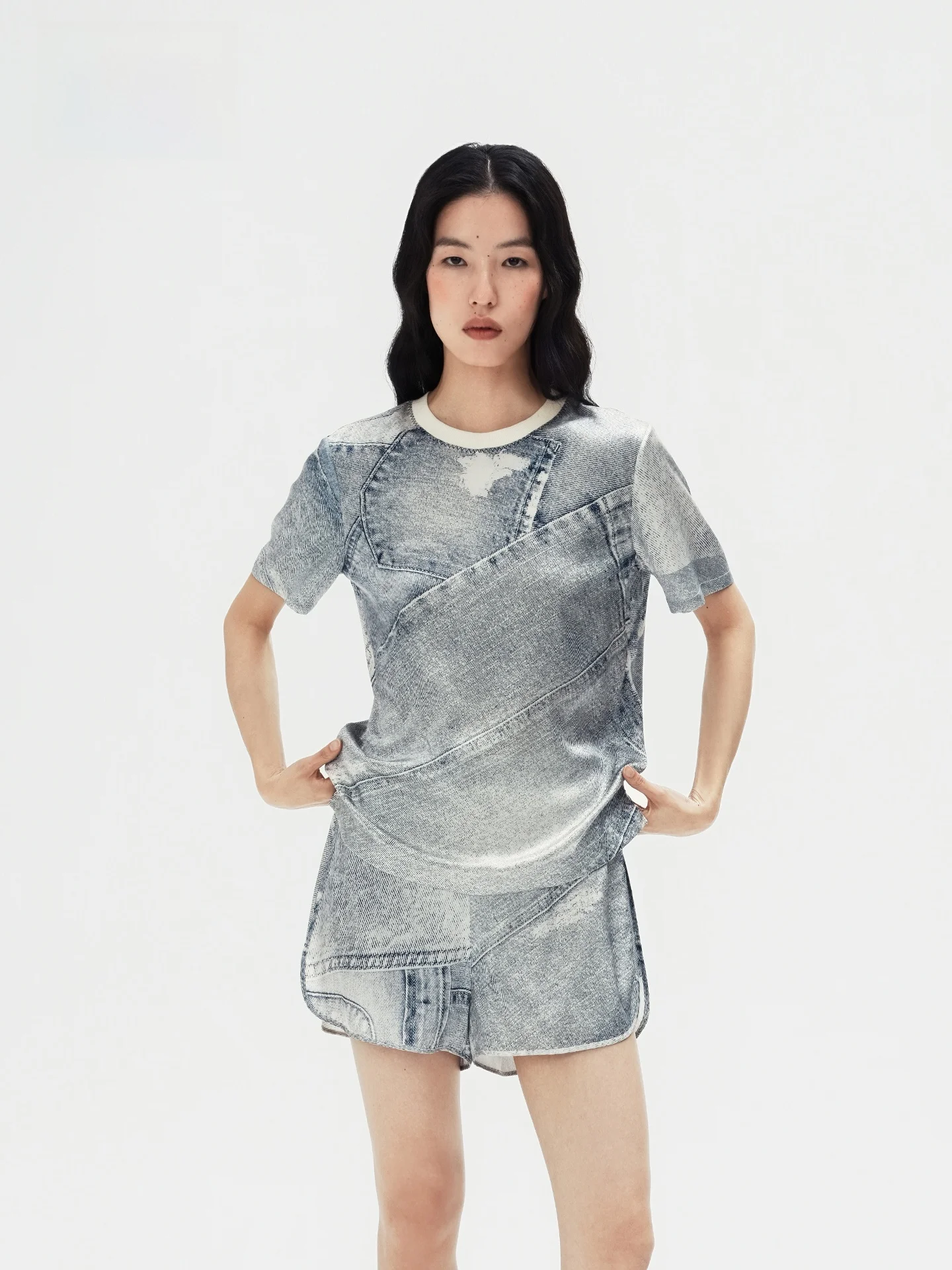 ヴィンテージ風の真丝Tシャツとショートパンツをどう選ぶ？通勤から外遊びまで使える「極上の柔らかさ」の秘密