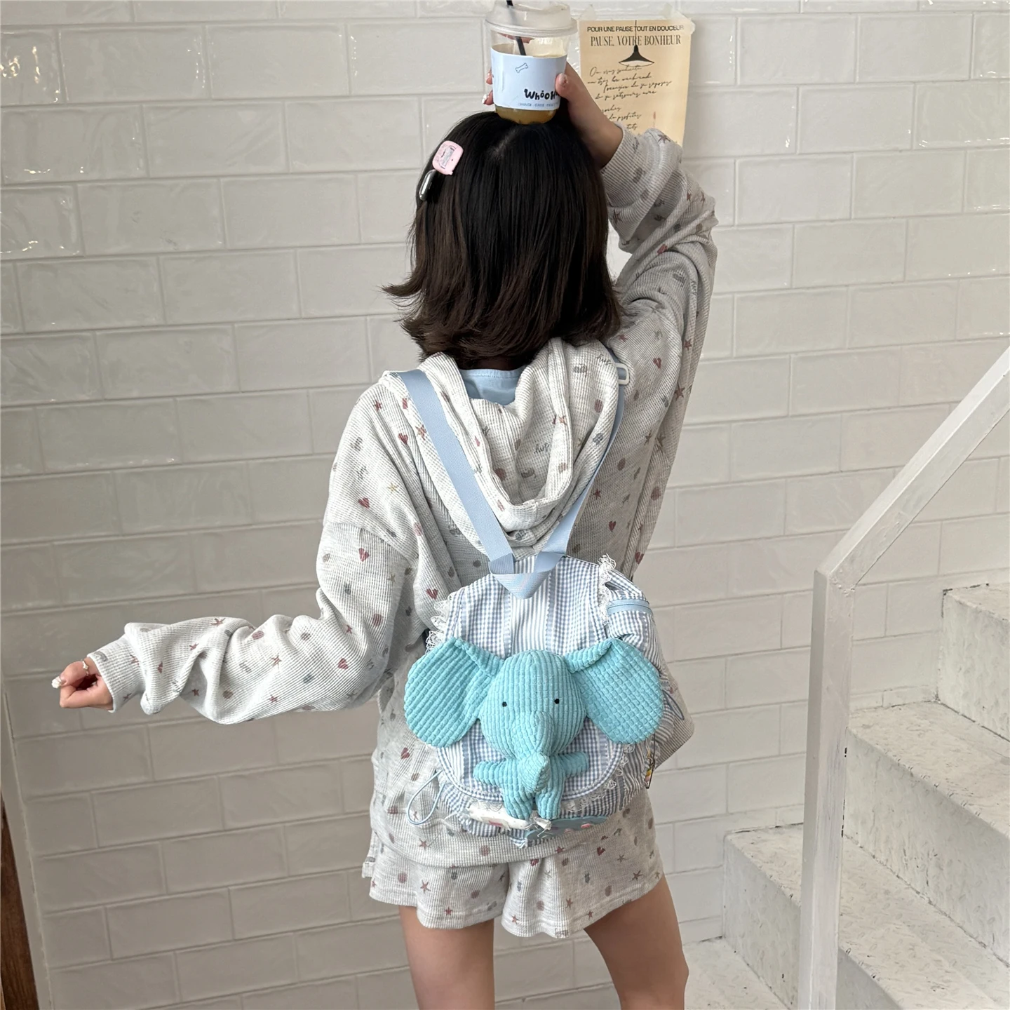 可愛い象のぬいぐるみリュック：子ども向けの柔らかさと日常使いのバランスを実証