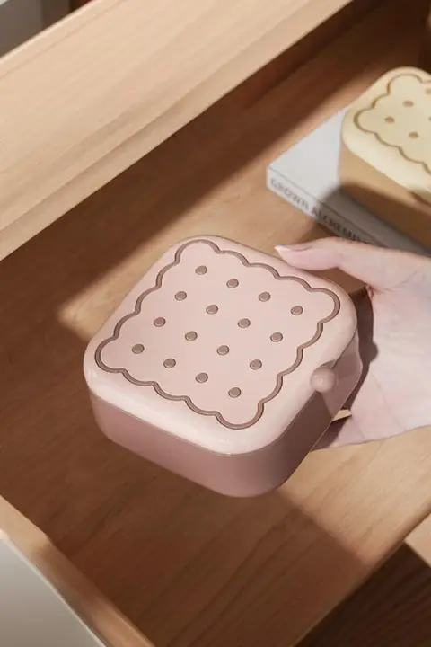 マグネット式針と糸ボックス【家庭用・高品質・携帯用】