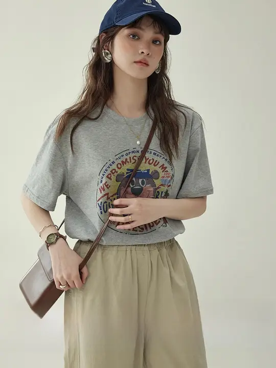 AMUU クマプリント丸首ルーズフィットTシャツ【レディース・夏用・カジュアル】