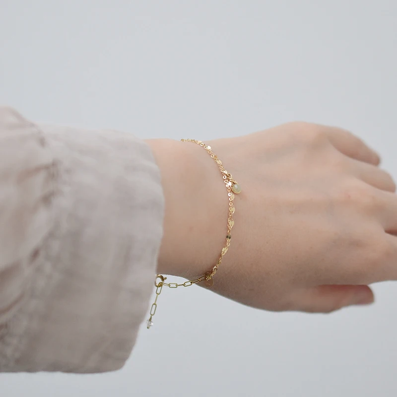 14k ブレスレットはどんな素材でできているの？価格やデザイン、ブランド選びのすべてを解説