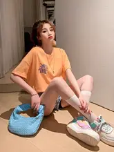 アボカドグリーンのコットンTシャツ【半袖・夏用・アメリカンヴィンテージスタイル・ミディアム丈】