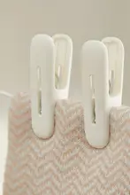 家庭用洗濯クリップ【風に強い・プラスチック製・衣類・靴下用・小型】