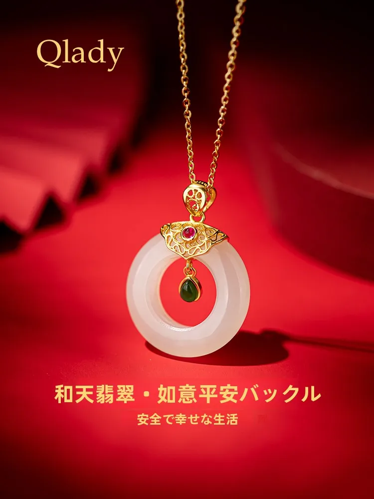 天然和田玉ペンダントネックレス：女性用鎖骨ラインシルバーアクセサリーの実用性と選定基準