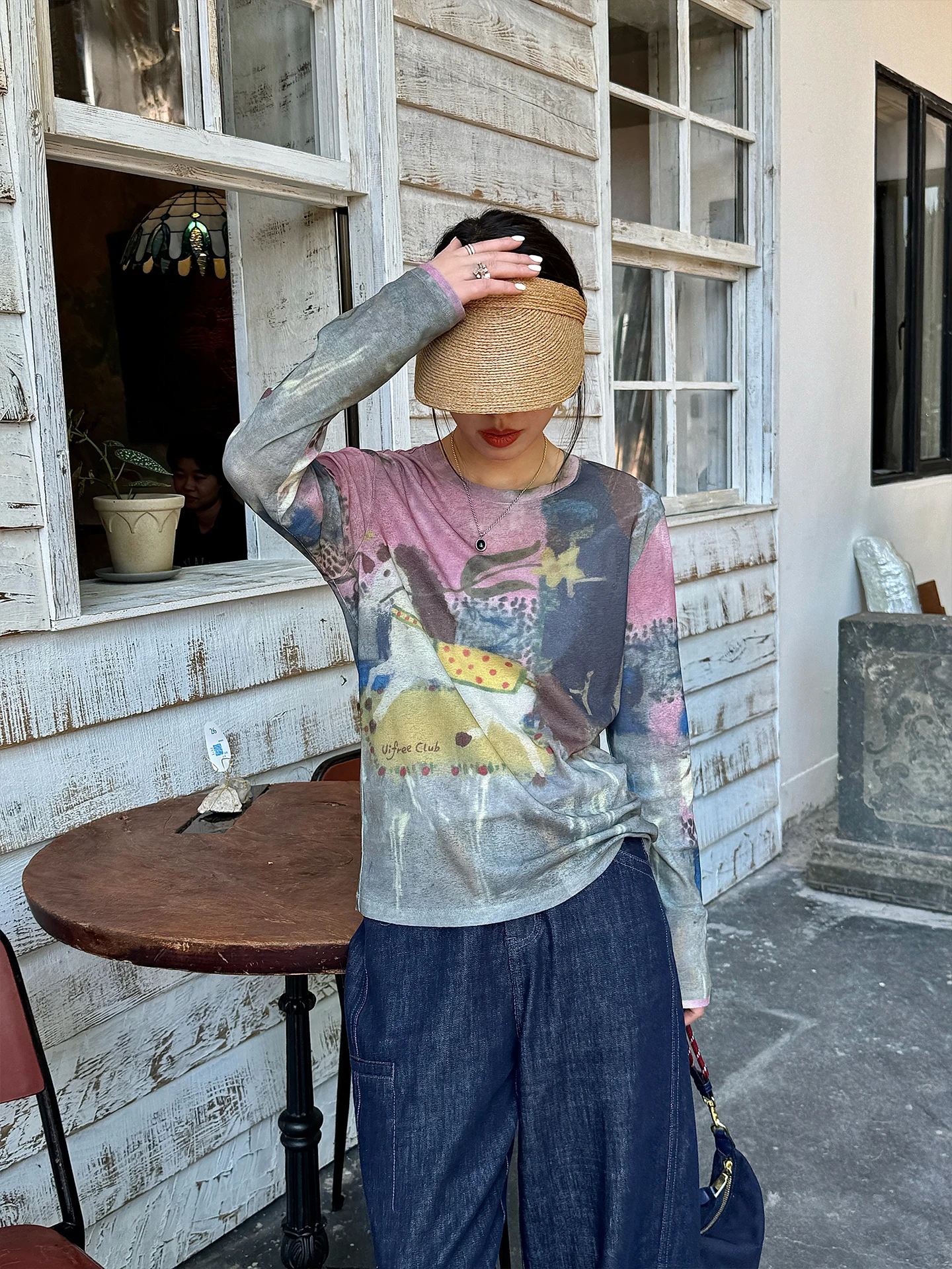 40代の女性が通勤で悩む長袖Tシャツ、どう選ぶ？
