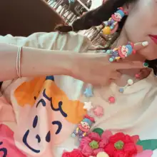 かわいいサーの道化師デザインの手作りネックレス