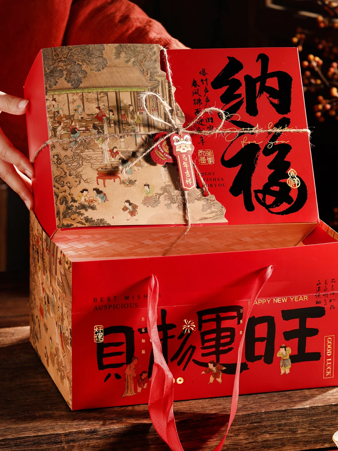 新年用ギフトボックス：お菓子・スナック向けの祝祭用空箱の選び方と実用性