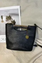エジプト風デザインの牛革製バケツ型バッグ【大容量・高級感あり】