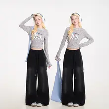 犬のプリントドット柄長袖Tシャツ【レトロ・秋用・女性用・スリムフィット】