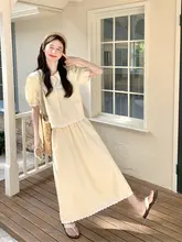 アイボリー色のドールカラーシャツとスカート【夏用・学院風・可愛らしいデザイン】（セットア ップ対応）