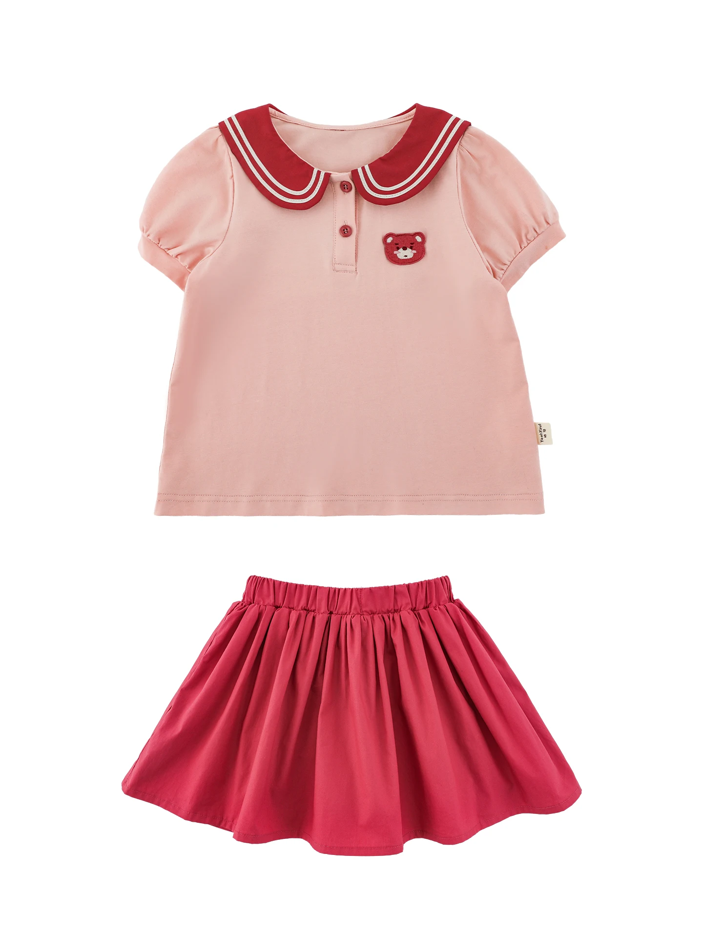 可愛い小学生服：アイスコットンセットアップの実用性とデザイン特性
