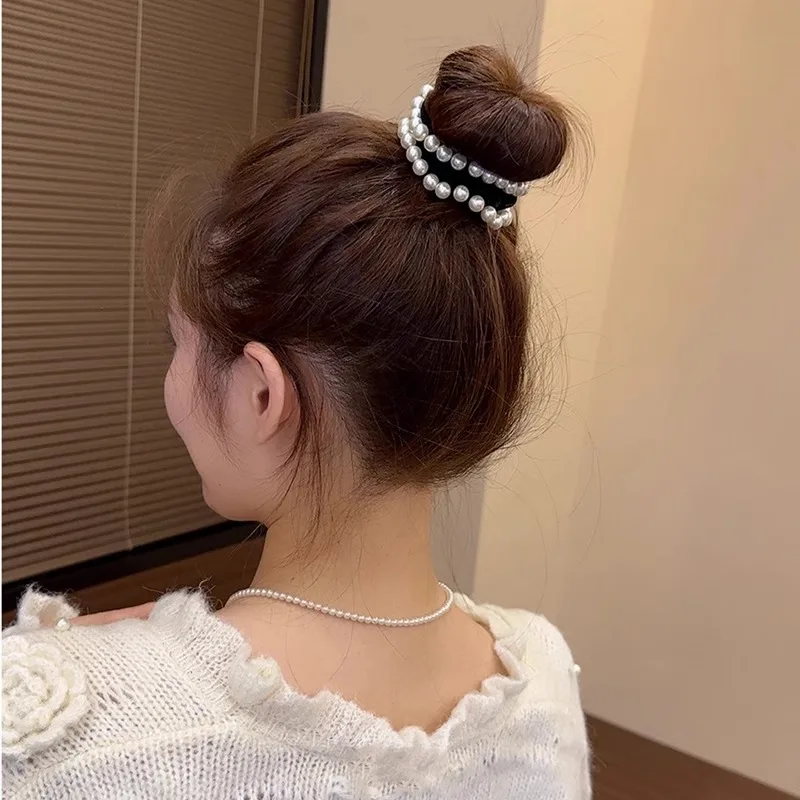 崩れにくいヘアアレンジは、本当にヘアゴムの選び方にある？
