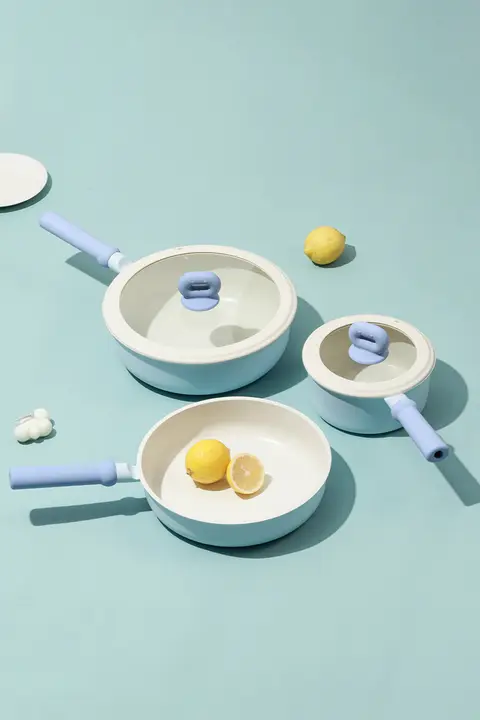 CAROTE 鍋セット チタン配合 ノンステック 家庭用 フライパン ミルクパン 両手鍋 調理器具 「CAROTE」