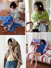 リズムデザインのラウンドクッション【毛布付き・オフィス昼寝用・季節を問わず】
