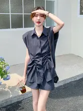 夏用 レディース グレーシャツとショートパンツのコーディネート【デザイン性・通勤スタイル・カジュアル】（セットアップ対応）