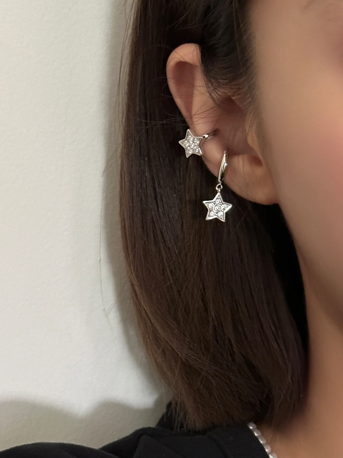 星型デザインのイヤーカフ【無耳穴・ジルコニア装飾・女性用】