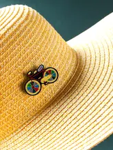 インドシルク製 手刺繍ブローチ【高級感ある自転車デザイン・衣服アクセサリー・女性用】