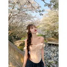 桜の花デザインの魚骨ベスト【立体的なシルエット・ウエストシェイプ・フラワーヘム】
