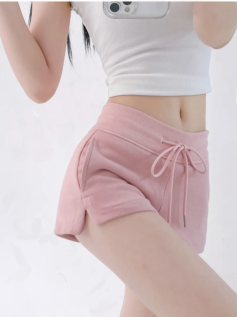 大人可愛いとはどういう意味？｜若々しさと大人のバランスを重視したファッションスタイル