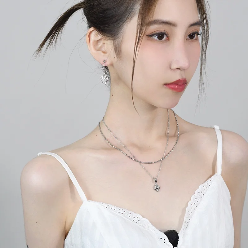 二連ネックレスは、どんなときに着用するのが一番？