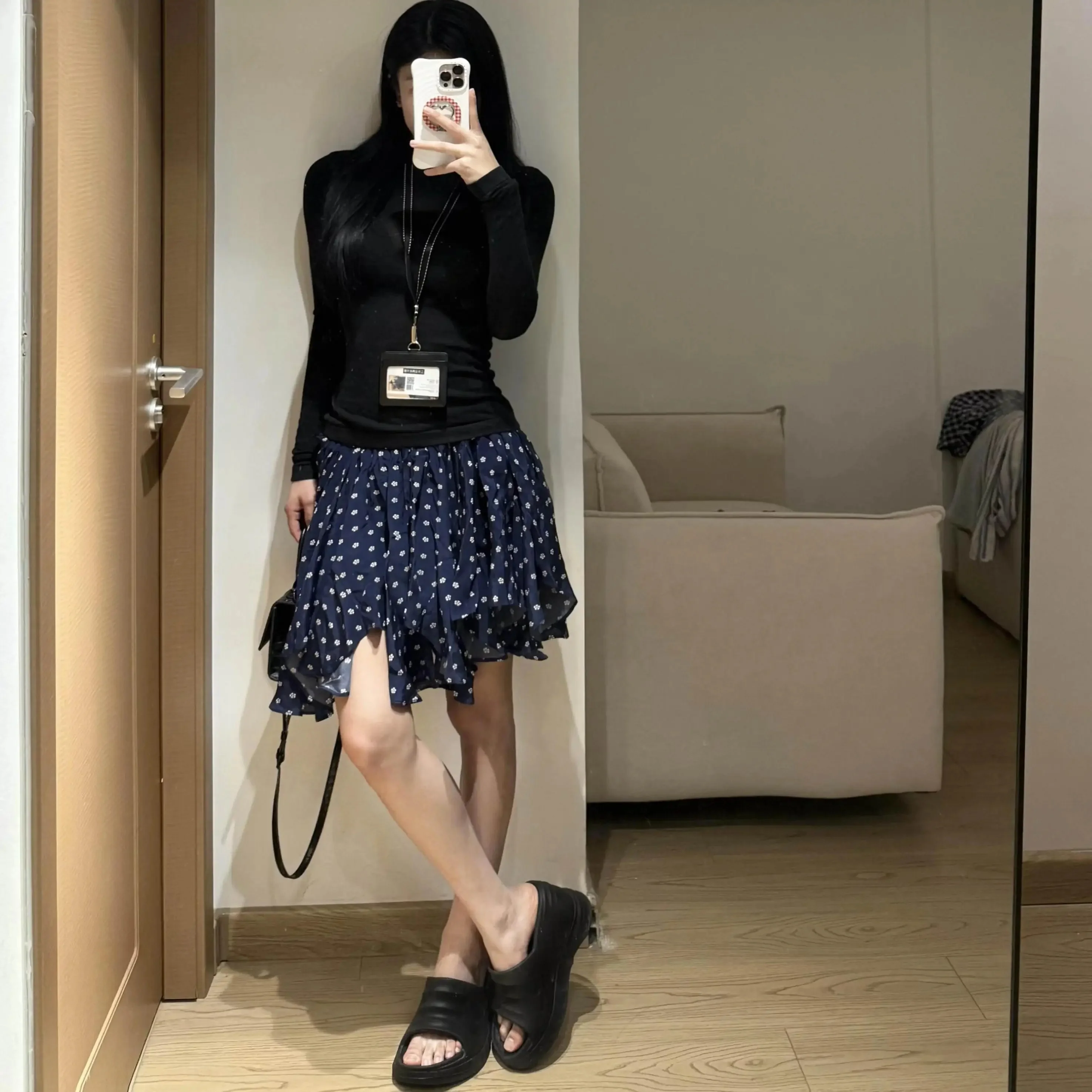 140サイズの女の子にぴったり！フランス風レトロ花柄スカートで失敗しない着こなしは？