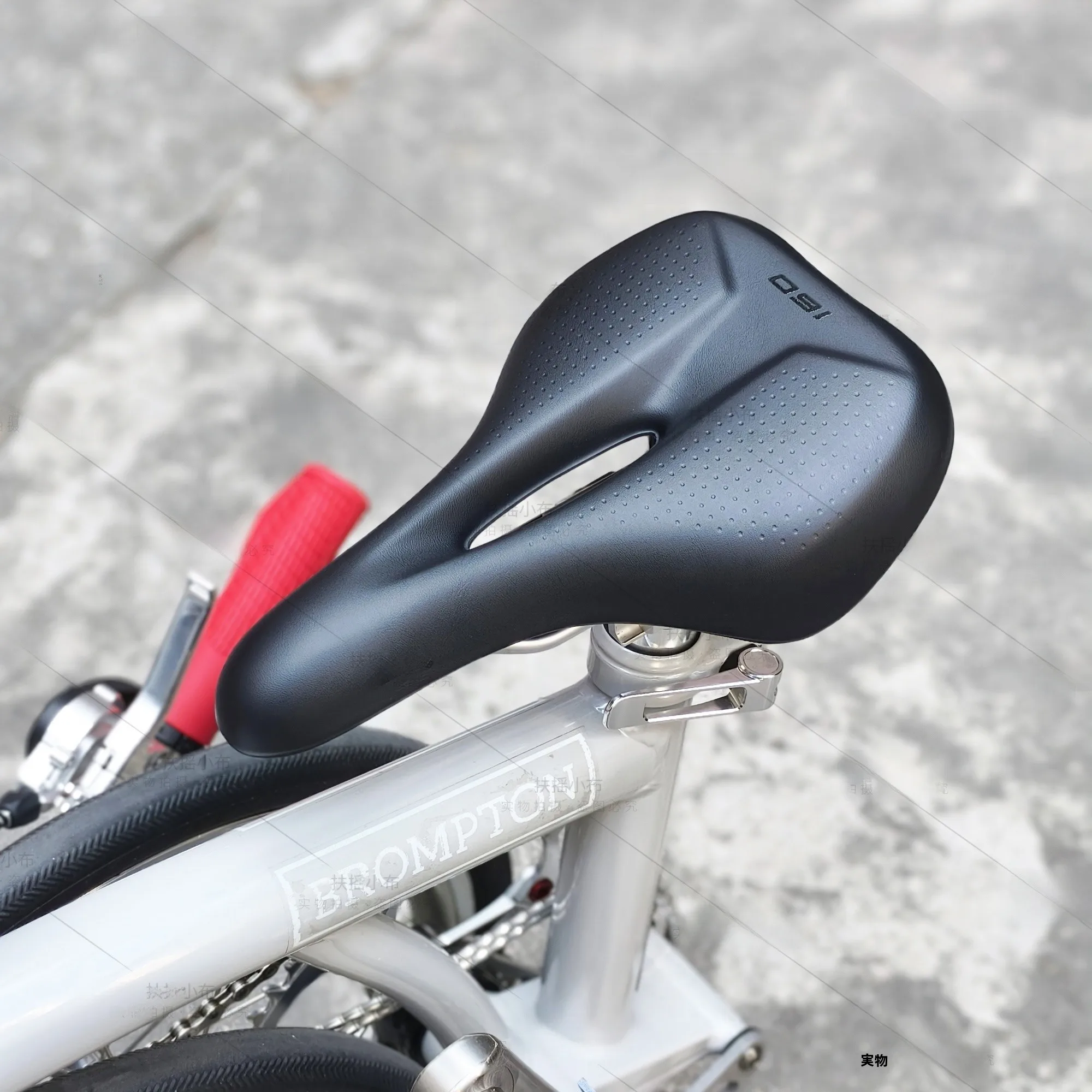 VELO/维乐 自転車サドル：防水透湿設計と6cm厚みが実用性を実現