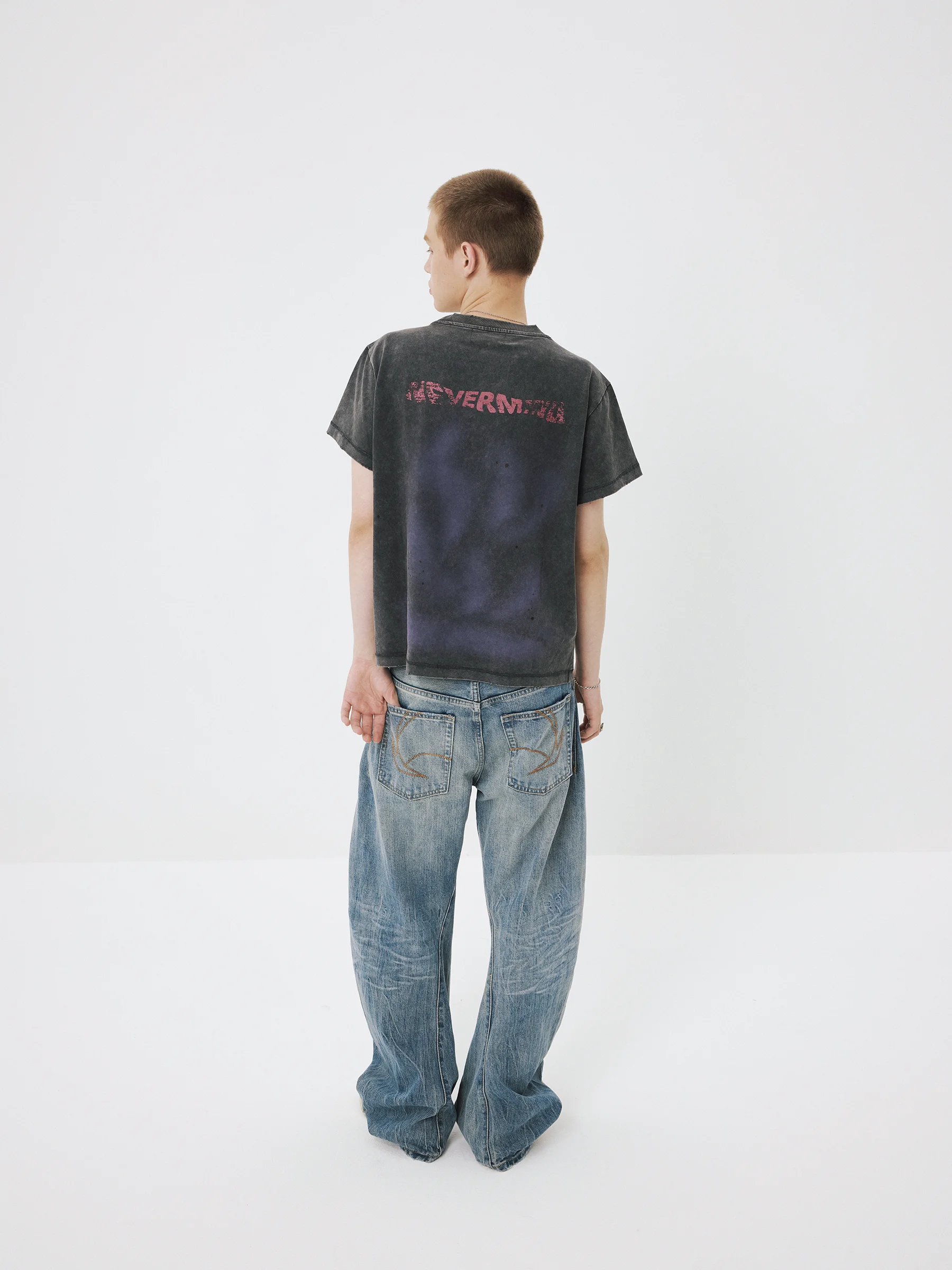 ウォッシュ加工コットンTシャツ：色落ち防止の実用性と実際の使用データ