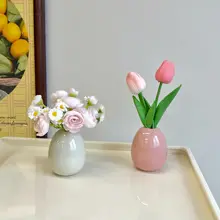 可愛い陶器製デスクトップ花瓶【クリーム風・フェイクフラワー飾り・オフィス装飾用】