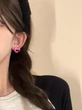 可愛いハート型リボンデザインのイヤリング【ブラック・ピンク・耳穴不要】