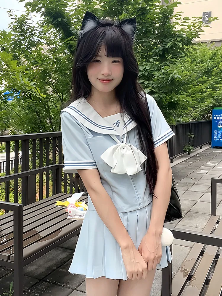 可愛いデザインの海塩ウサギJK制服：水手服セットアップの実用性とデザイン特性