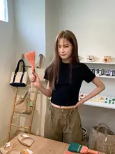 ショートスリーブTシャツ 女性 夏 ラウンドネック スリム 小柄 単色 トップス