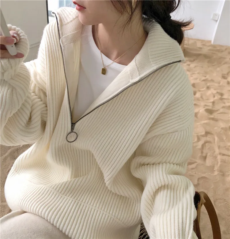 大人可愛い服 40代コーデ｜感ある白ハイネックセーターの選び方と実際の着こなし