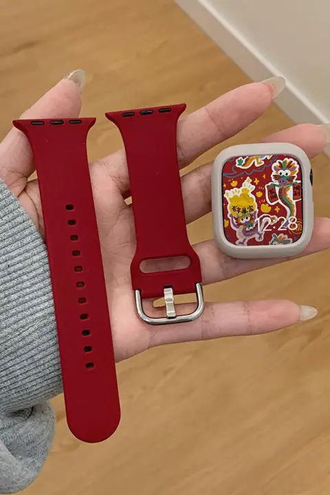 秋冬対応の赤いシリコンバンド【カラーコンビ・Apple Watch用・女性向け・スポーツスタイル】