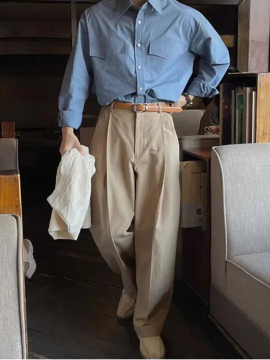 カーキ色のストレートパンツ【ウエストバンド・ゆったりしたデザイン・アメリカンレトロ】