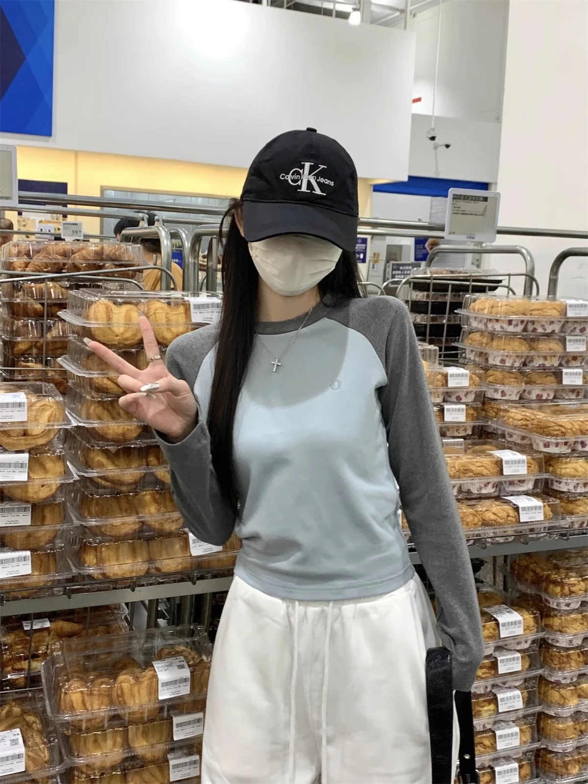 首よれのtシャツはなぜなるの？アメリカンスタイルのビンテージ肩入れTシャツが解決する3つの理由とは